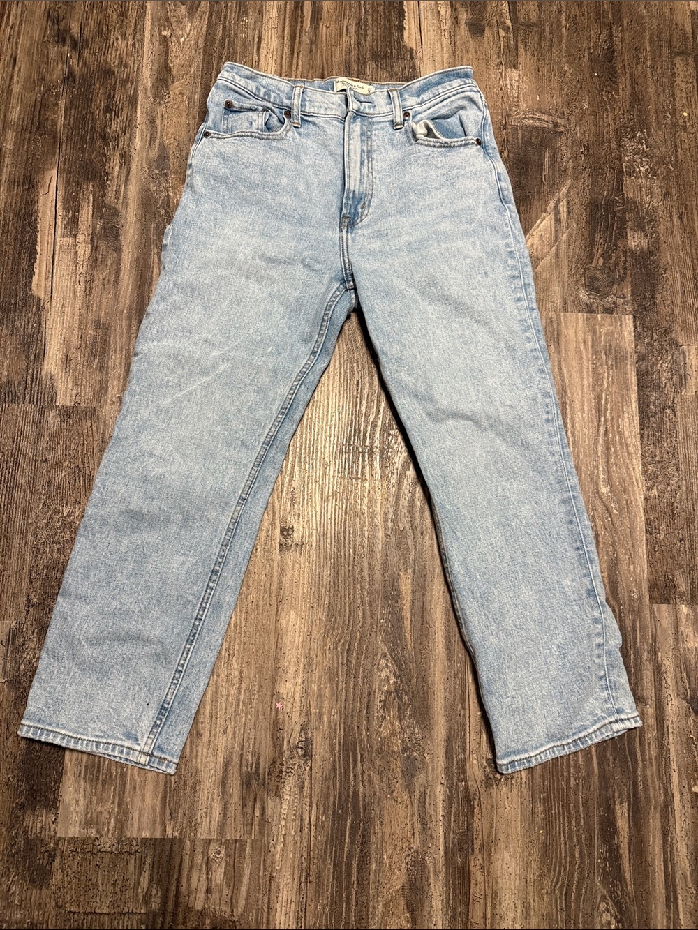 Abercrombie and fitch the ankle straight ultra high rise  27 short